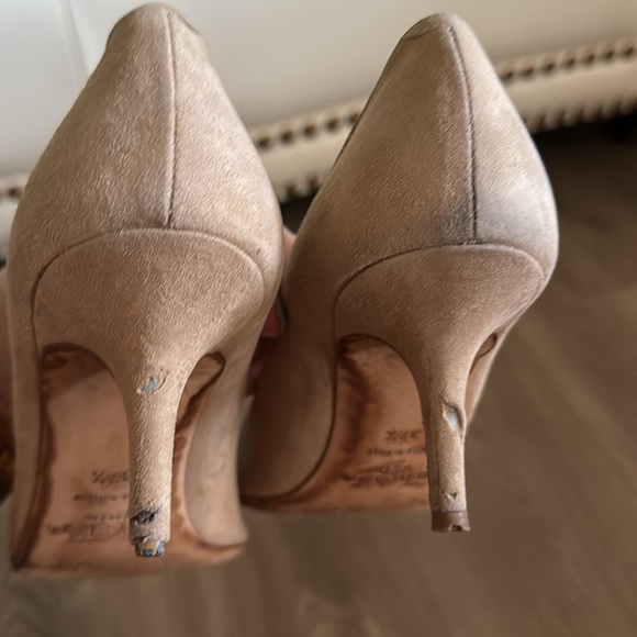 Jimmy Choo Women's Tan Pumps - Picture 3 of 5
